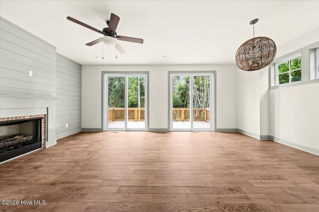 160 S Leak Street, Southern Pines, NC 28387