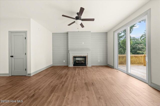 160 S Leak Street, Southern Pines, NC 28387