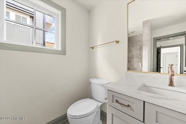 160 S Leak Street, Southern Pines, NC 28387