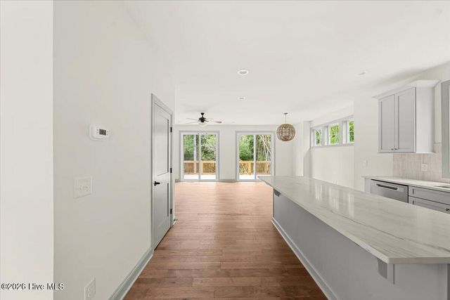 160 S Leak Street, Southern Pines, NC 28387