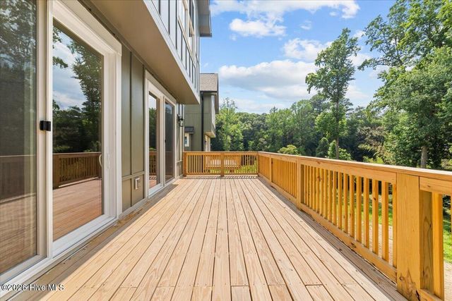 160 S Leak Street, Southern Pines, NC 28387