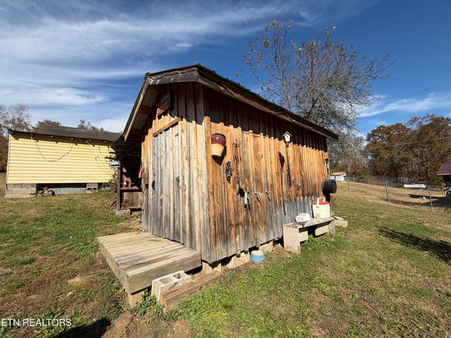 517 Bull Run Rd, Luttrell, TN 37779