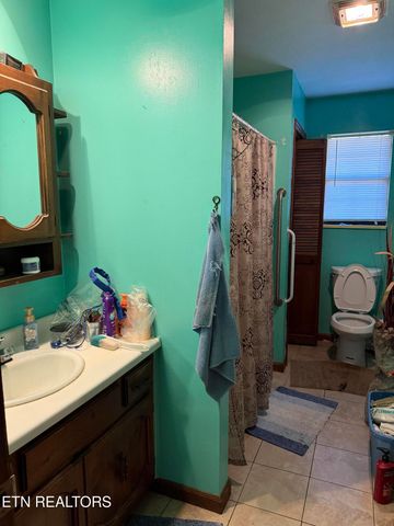 517 Bull Run Rd, Luttrell, TN 37779