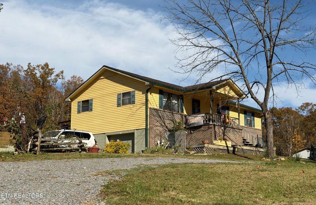 517 Bull Run Rd, Luttrell, TN 37779