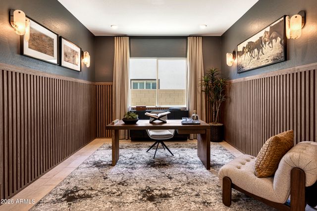 686 W TREASURE Trail, Apache Junction, AZ 85120