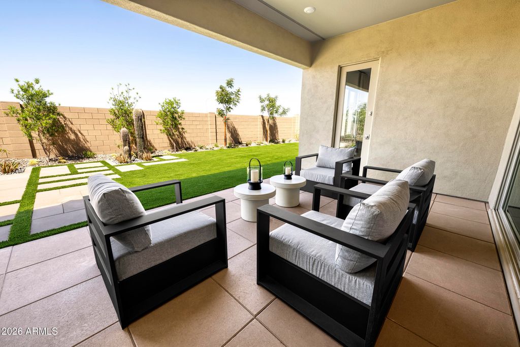 Image 13 of property listing at 686 W TREASURE Trail, Apache Junction, AZ 85120