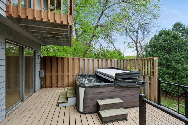 3895 Independence Road, Independence, MN 55359