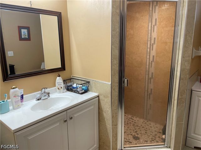 531 SW 39th TER, Cape Coral, FL 33914