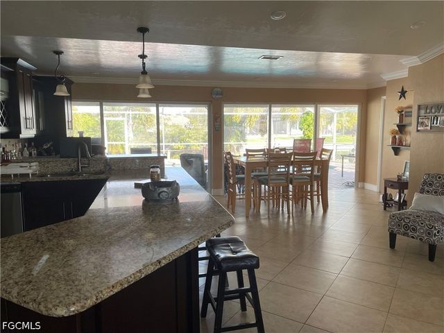 531 SW 39th TER, Cape Coral, FL 33914