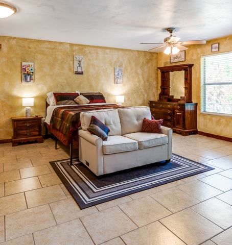 101 Creekpath Drive, Azle, TX 76020