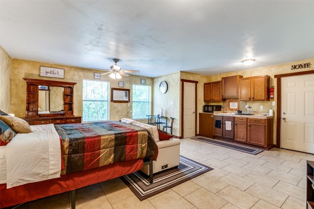 101 Creekpath Drive, Azle, TX 76020