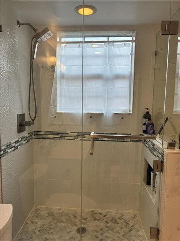 1552 Barcelona Way 6-19, Weston, FL 33327