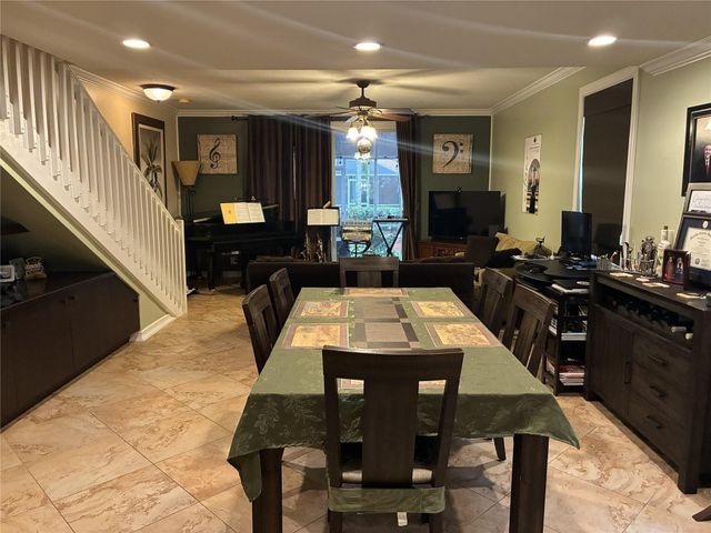 1552 Barcelona Way 6-19, Weston, FL 33327