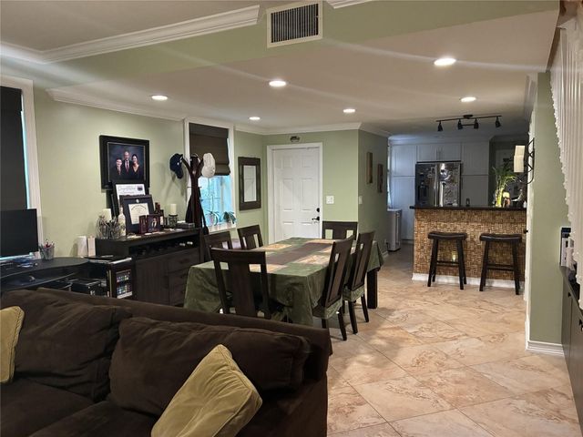 1552 Barcelona Way 6-19, Weston, FL 33327