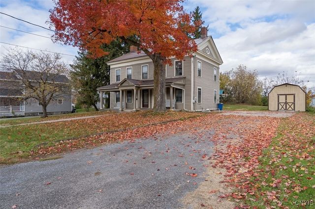 25 Garden Road, Philadelphia, NY 13673