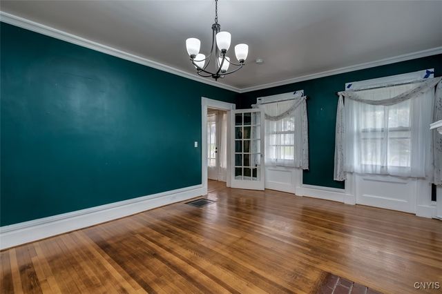 25 Garden Road, Philadelphia, NY 13673