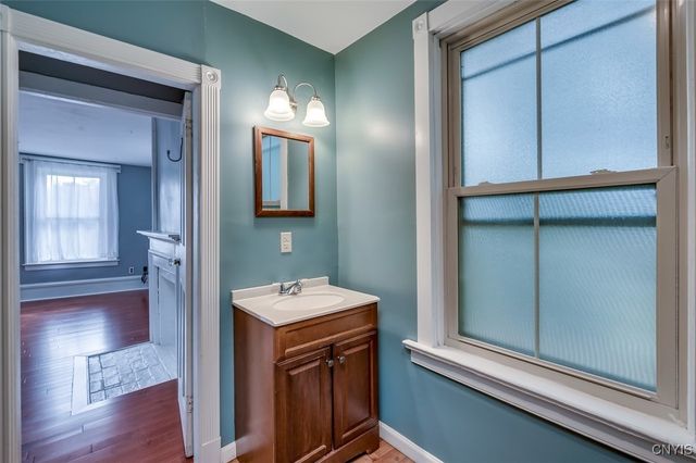 25 Garden Road, Philadelphia, NY 13673