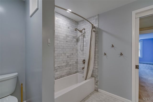 25 Garden Road, Philadelphia, NY 13673