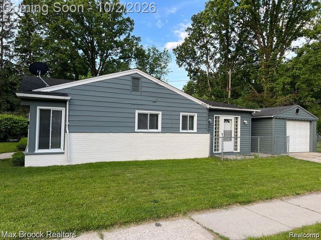 28177 Fairfax Street, Southfield, MI 48076
