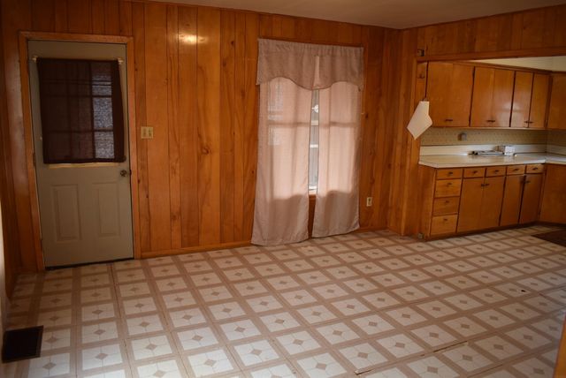 233 Vine Street, Osage, IA 50461