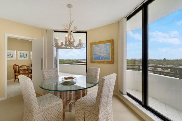 3322 Casseekey Island Road 604, Jupiter, FL 33477