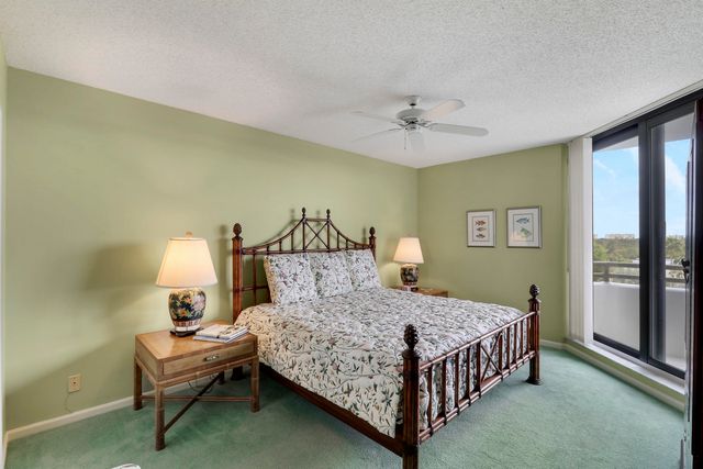 3322 Casseekey Island Road 604, Jupiter, FL 33477