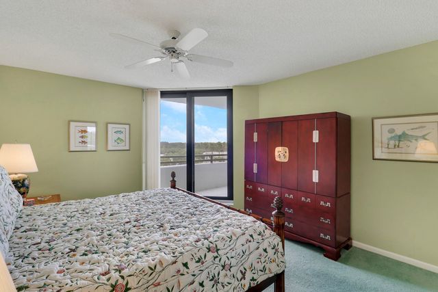 3322 Casseekey Island Road 604, Jupiter, FL 33477