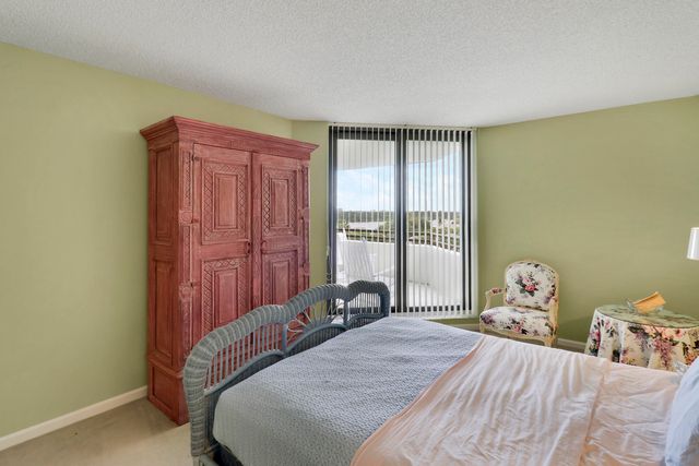 3322 Casseekey Island Road 604, Jupiter, FL 33477