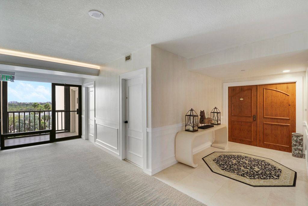 3322 Casseekey Island Road 604, Jupiter, FL 33477