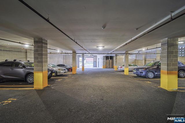 610 Anderson Avenue 2E, Cliffside Park, NJ 07010