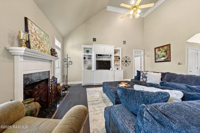 202 Kincaid Court, Lafayette, LA 70508