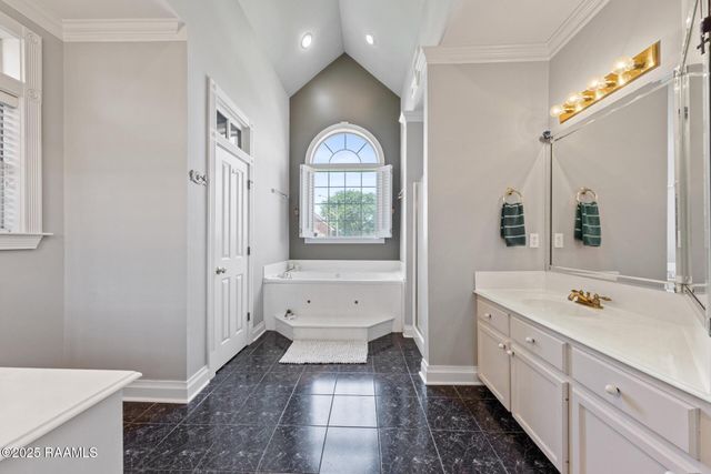 202 Kincaid Court, Lafayette, LA 70508