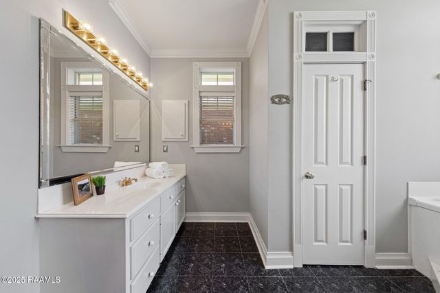 202 Kincaid Court, Lafayette, LA 70508