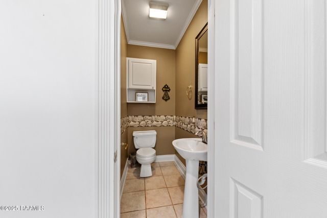 202 Kincaid Court, Lafayette, LA 70508