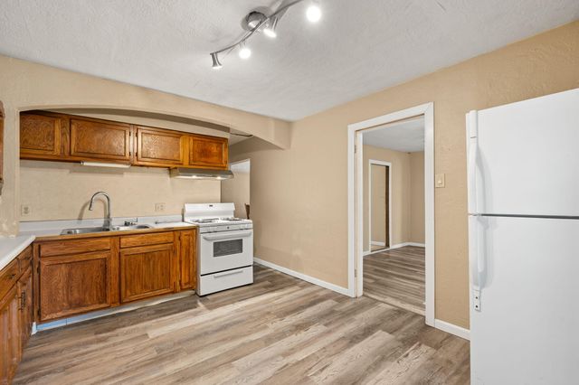 408 Pennsylvania Street NE, Albuquerque, NM 87108