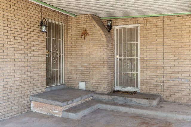 408 Pennsylvania Street NE, Albuquerque, NM 87108