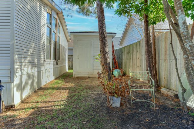 16907 W Ivanhoe, Montgomery, TX 77316