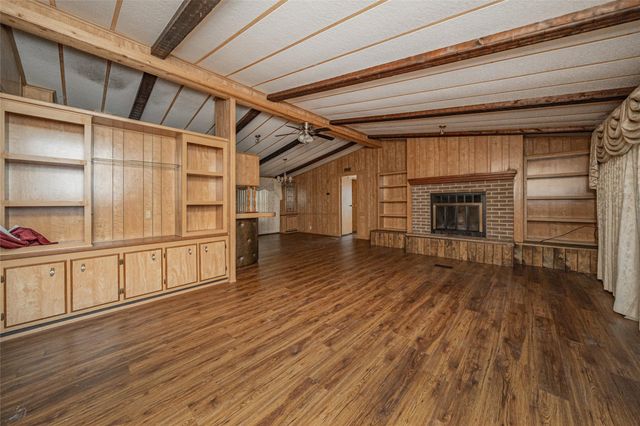 16907 W Ivanhoe, Montgomery, TX 77316