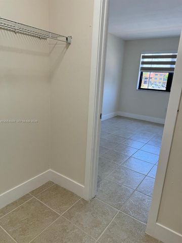 15600 SW 80th St L-209, Miami, FL 33193