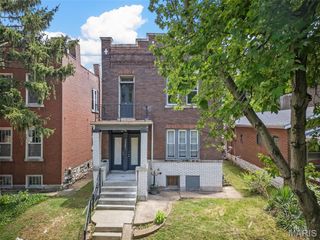 3648 Bamberger Avenue, St Louis, MO 63116