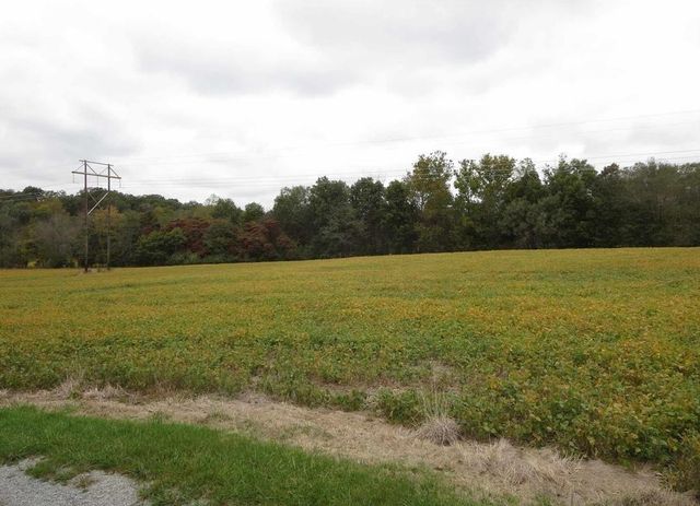 1924 Castle Oaks Road, Pittsburg, IL 62974