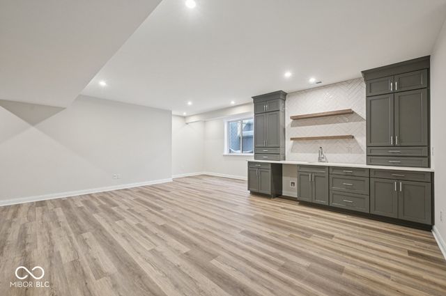 21015 Thornborough Drive, Westfield, IN 46074