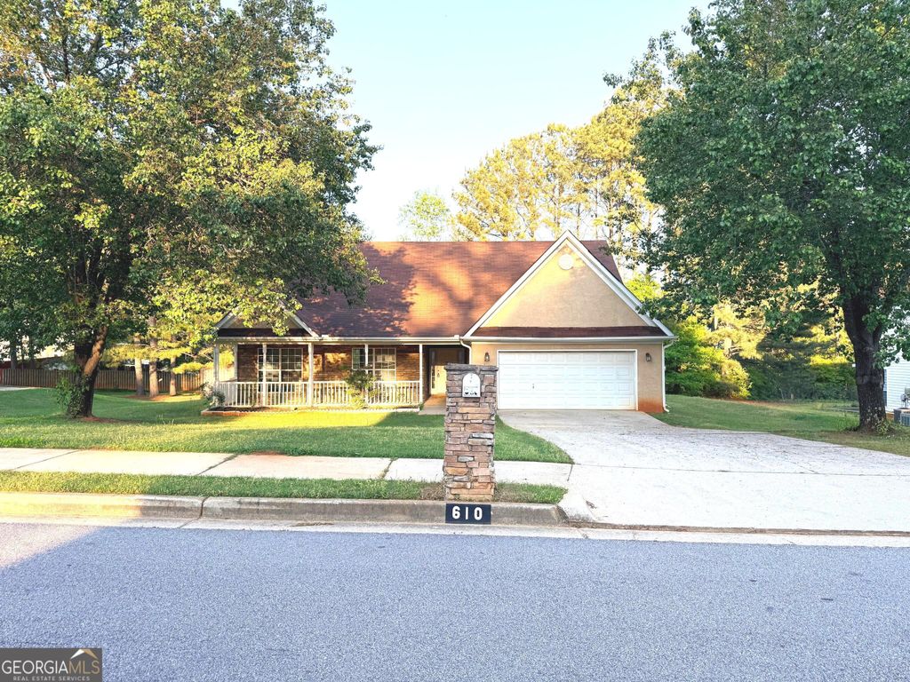 610 Autumn Leaf Circle, Mcdonough, GA 30253
