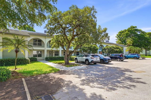 1105 Bahama Bnd F2, Coconut Creek, FL 33066