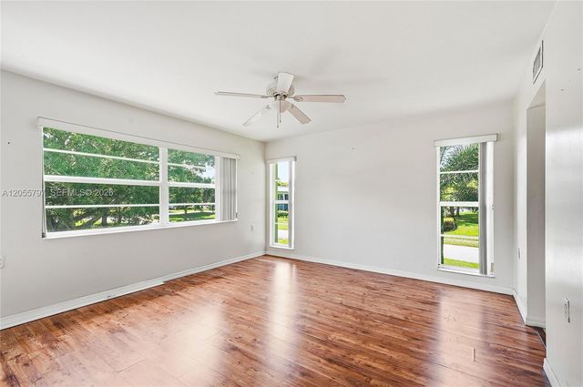 1105 Bahama Bnd F2, Coconut Creek, FL 33066