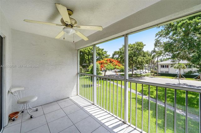 1105 Bahama Bnd F2, Coconut Creek, FL 33066