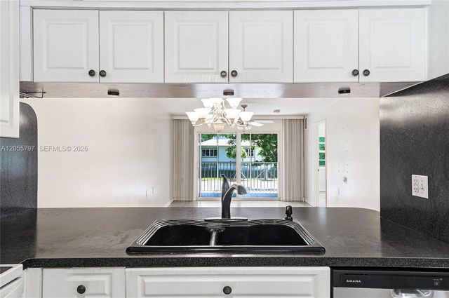 1105 Bahama Bnd F2, Coconut Creek, FL 33066