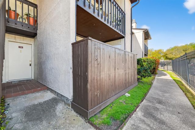 1500 Bay Area Boulevard 118, Houston, TX 77058