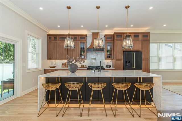 90 Grant Avenue, Nutley, NJ 07110