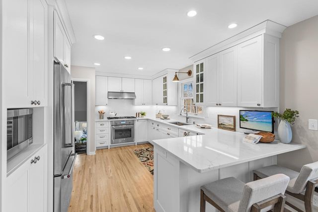 18427 Heathcote Lane, Wayzata, MN 55391